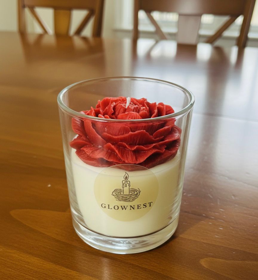 1x 320 ml Rose Candle in Glass jar- Rose flavoured candle with a rose shaped candle on top